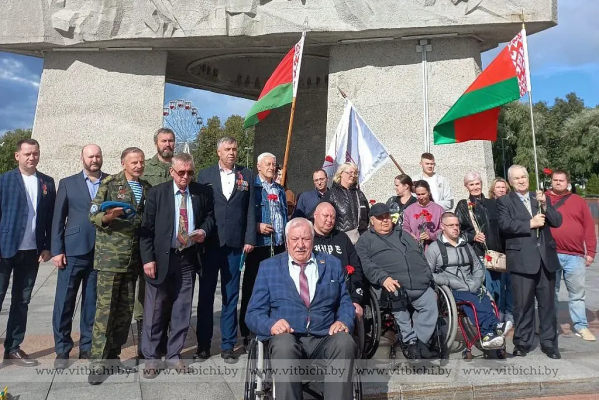 Международный супермарафон инвалидов-колясочников прошел через Витебщину