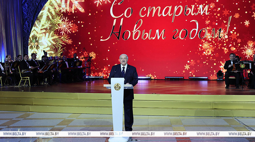 Лукашенко про Год белорусской женщины: впервые выбрали не просто тему года, а его символ