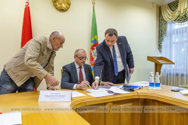 Прием граждан провел сегодня в Витебске помощник Президента – инспектор по Витебской области Владимир Юргевич