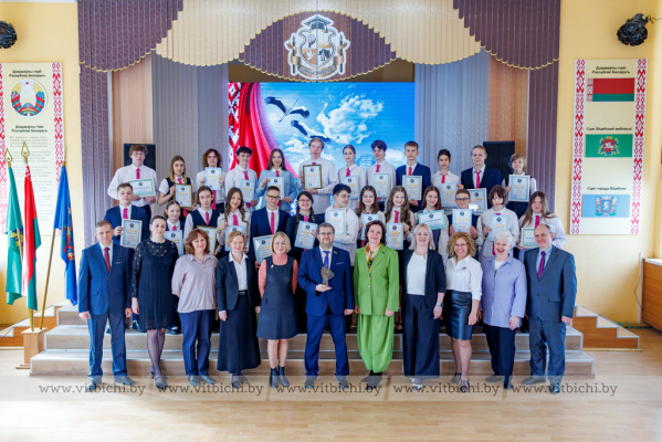 Витебская гимназия № 2 вновь подтвердила статус лучшего учебного заведения страны