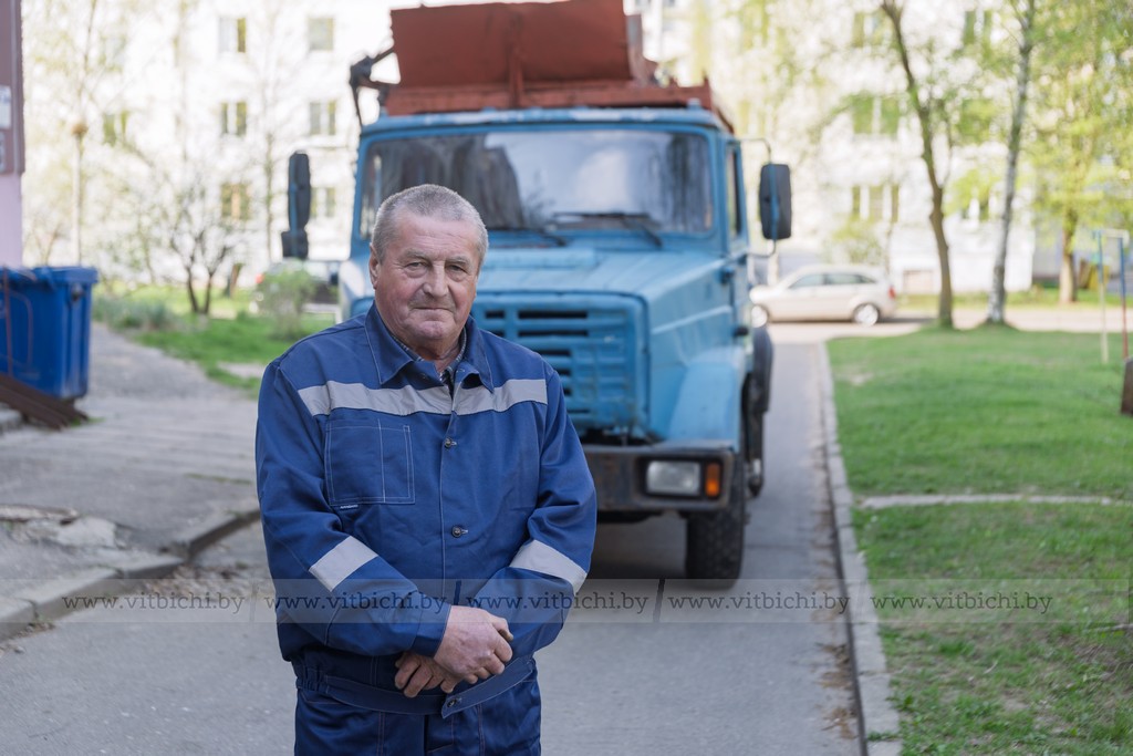 Александр Терентьев: 52 года за рулем для чистоты родного Витебска