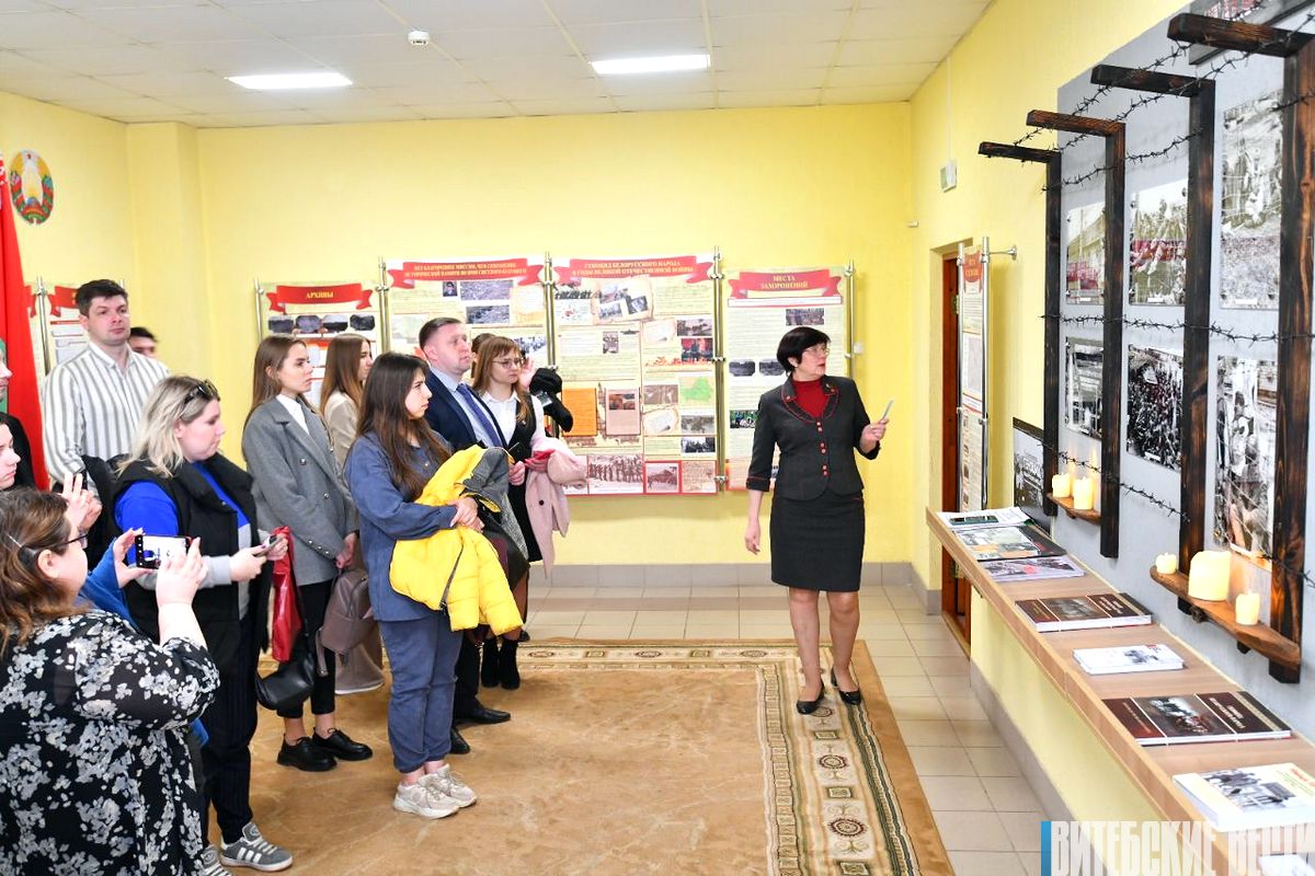 Работающая молодежь Первомайского района Витебска посетила экспозицию о геноциде белорусского народа в прокуратуре