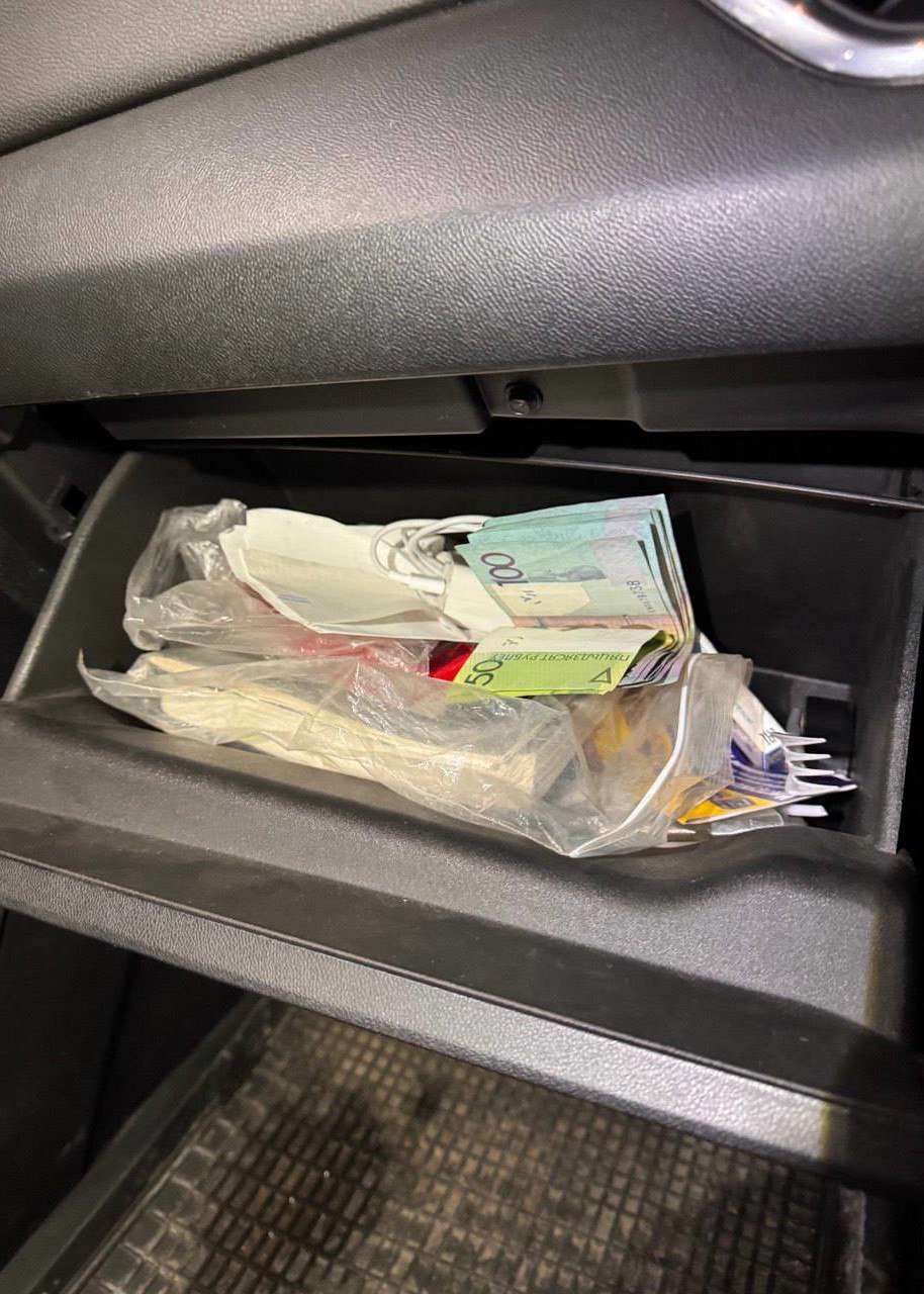 При получении взятки задержан замдиректора одного из витебских учреждений образования