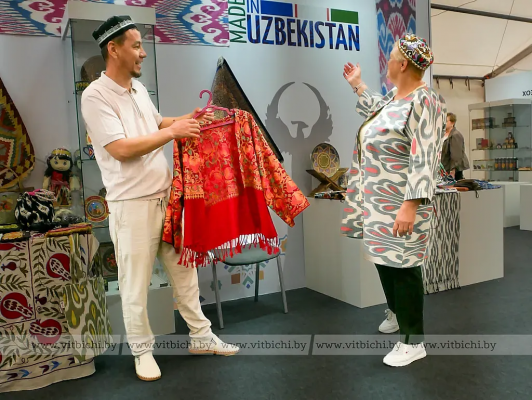 Выставка достижений народного хозяйства Беларуси и Узбекистана открылась в Витебске