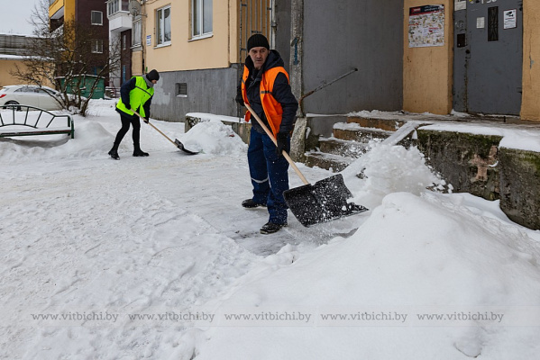 Зимний график: как коммунальные службы Витебска борются со снегом