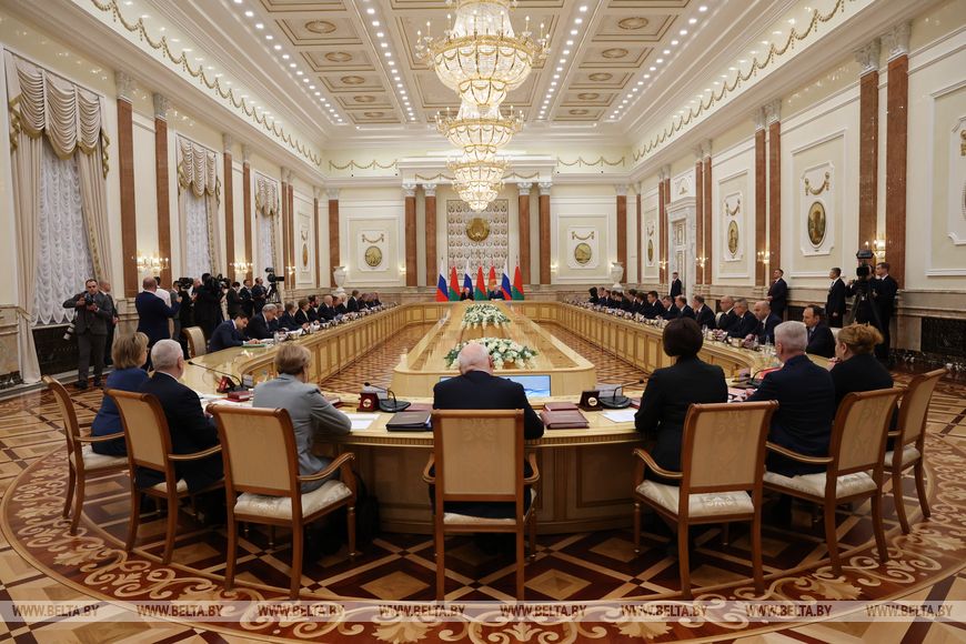 Лукашенко: каждый белорус и россиянин должен на деле ощутить все преимущества Союзного государства