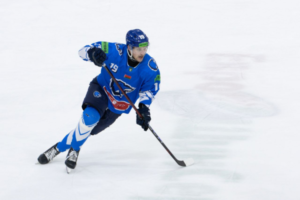 Хоккейный клуб «Витебск» переиграл на выезде команду из Жлобина