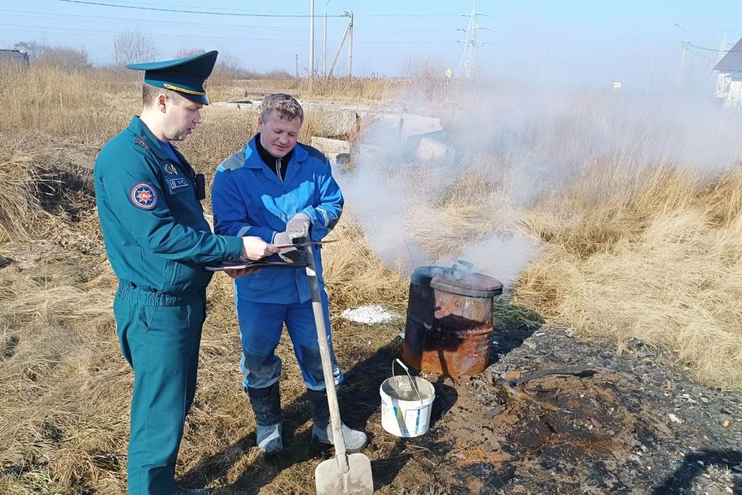 Витебские спасатели проводят рейды по предотвращению травяных палов