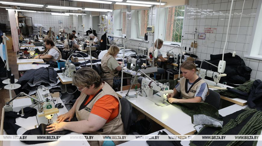 Мастер-классы и музеи на предприятиях. Как туристам показывают работу белорусского легпрома