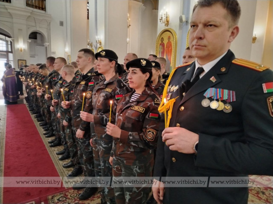 У витебского ОМОНа появилось духовное знамя
