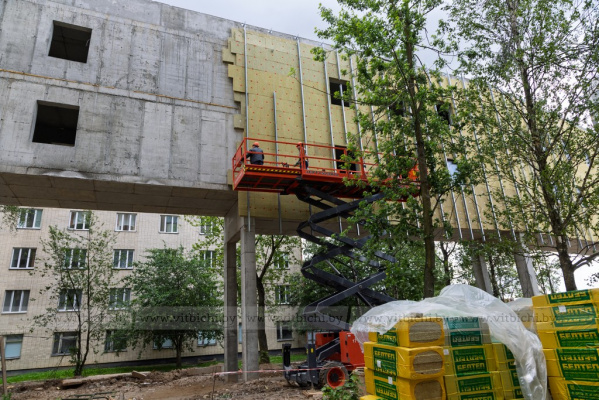 Как работать на высоте безопасно: для витебских строителей провели практический семинар