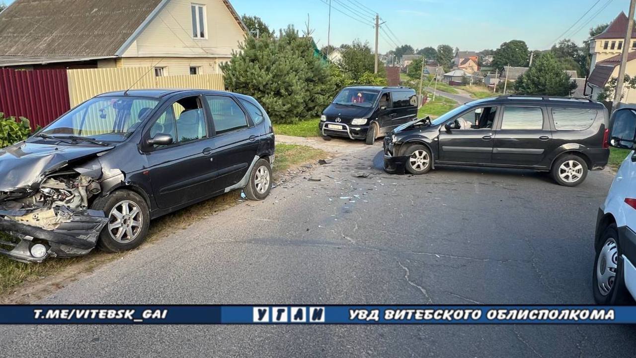 В ДТП на улице 1-я Полярная в Витебске пострадали два человека