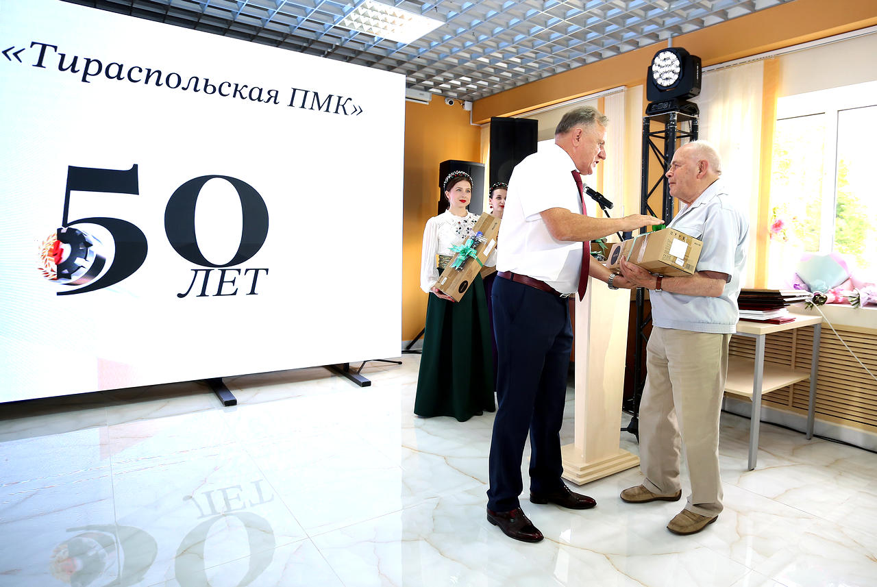 Полвека развития: история Тираспольской ПМК и ее легендарного руководителя Якова Якубсона