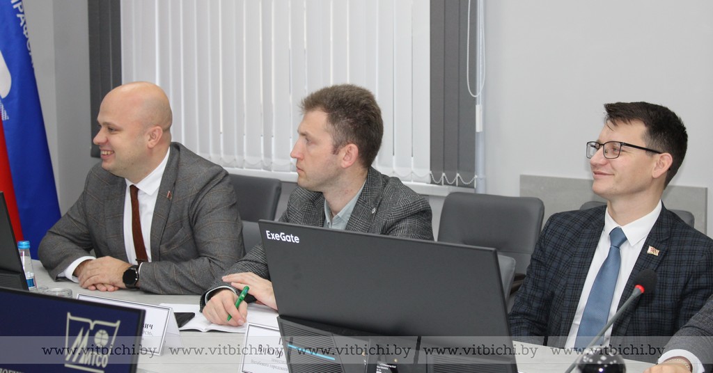 Открытый диалог «30 лет вместе. Мы смотрим в будущее!» прошел в Витебске