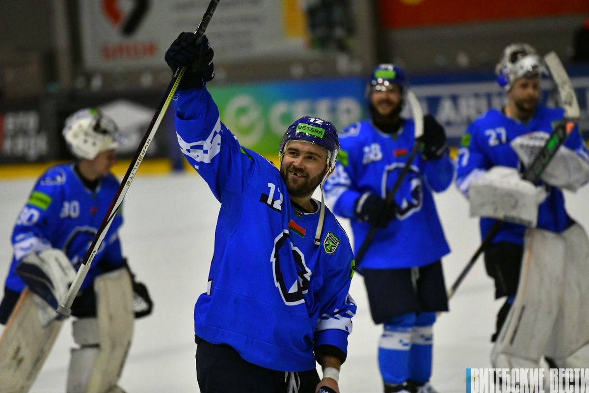 Хоккеисты «Витебска» победили в третьем матче финальной серии Кубка Президента: фоторепортаж из Ледового дворца