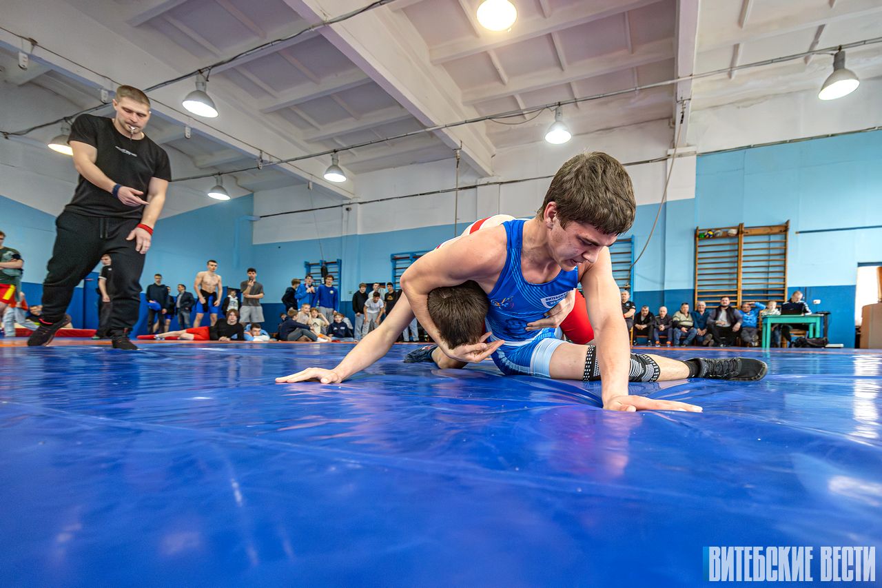 В Витебске прошло первенство области по греко-римской борьбе среди юношей