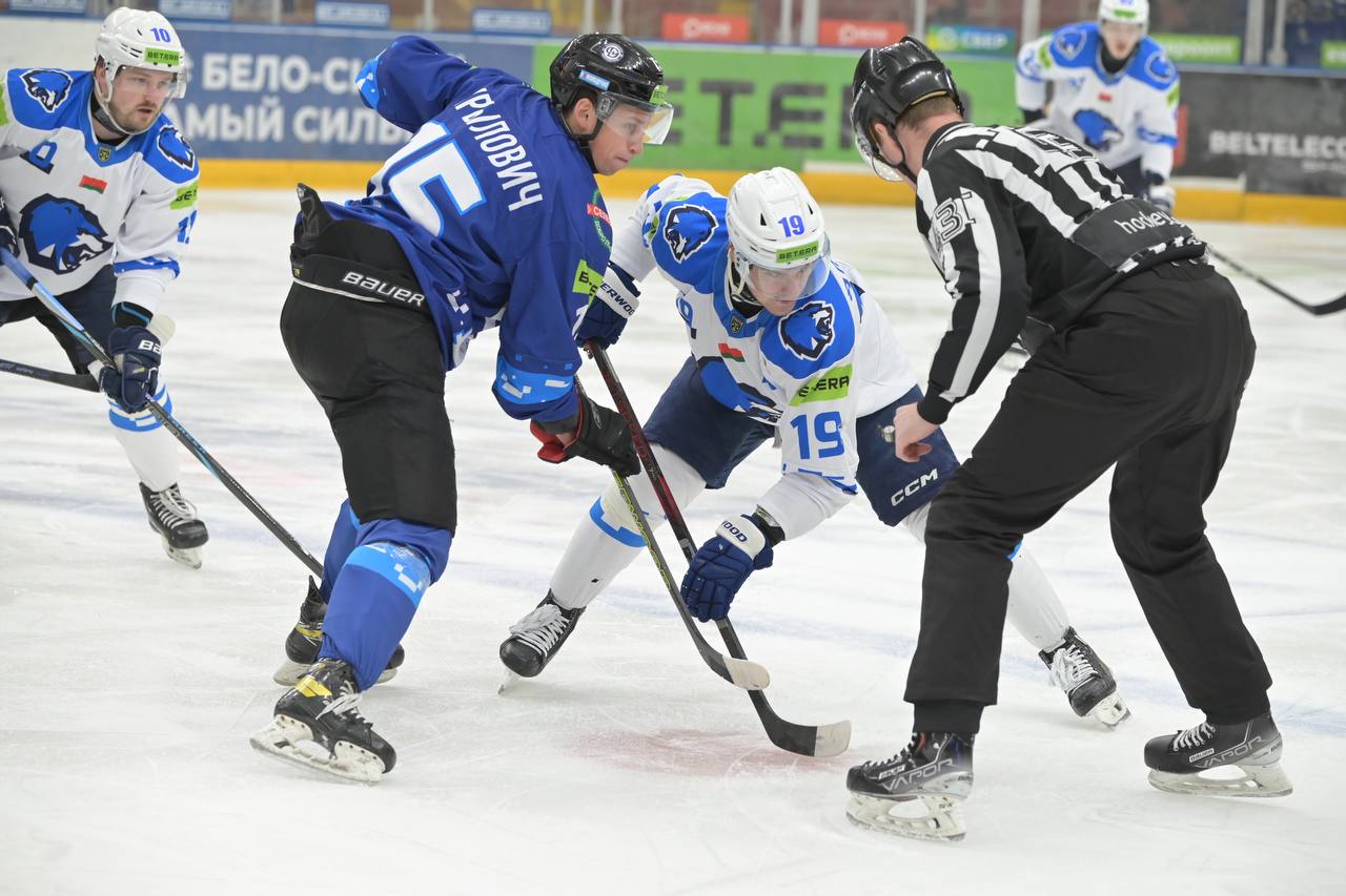 Хоккеисты «Витебска» с разгромным счетом победили лидера чемпионата Беларуси
