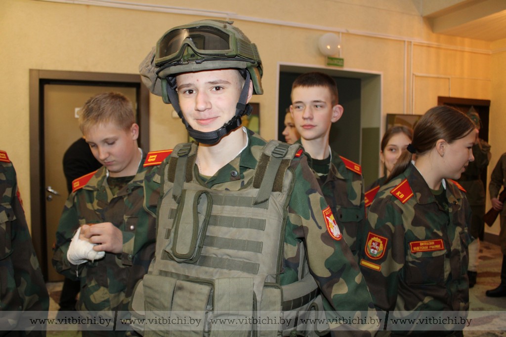 Мероприятие с участием представителей Полоцкого пограничного отряда прошло в Витебском кадетском училище