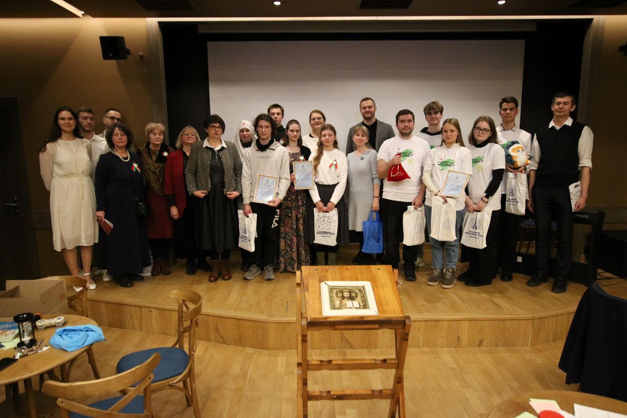 Сборная Беларуси, состоящая из витебских студентов, стала победителем олимпиады «Свет Христов просвещает всех»