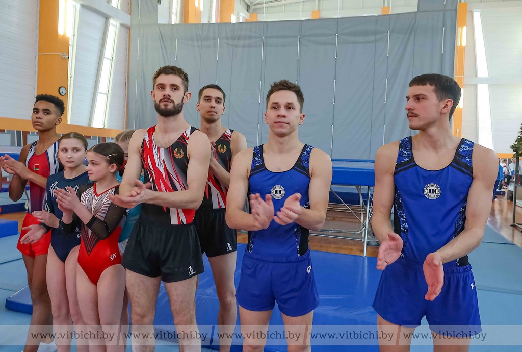 Кубок Беларуси по прыжкам на батуте собрал в Витебске более ста участников.