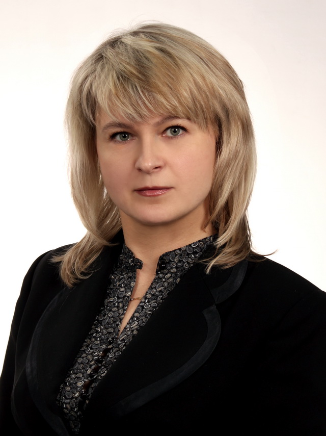 КОРОЛЁВА Наталья Валентиновна - заместитель главы администрации